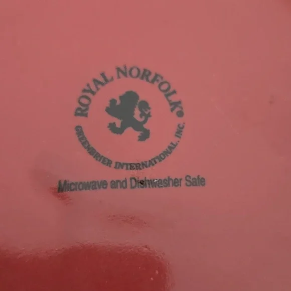 Royal Norfolk Four Cranberry Textured 6" Bowls - Picture 3 of 5